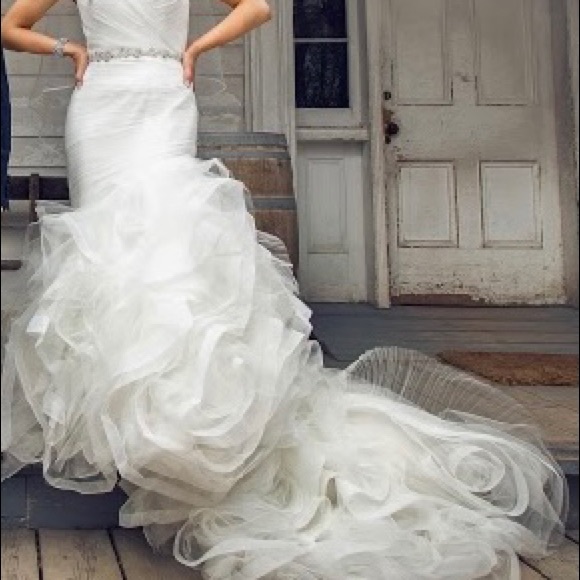 Kleinfeld wedding dress for sale!! Worn once - Picture 4 of 4